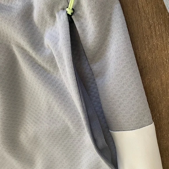 ASICS jacket - Picture 4 of 5